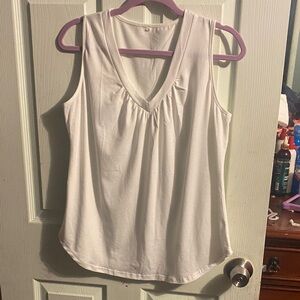 Women’s White V-Neck Sleeveless Top